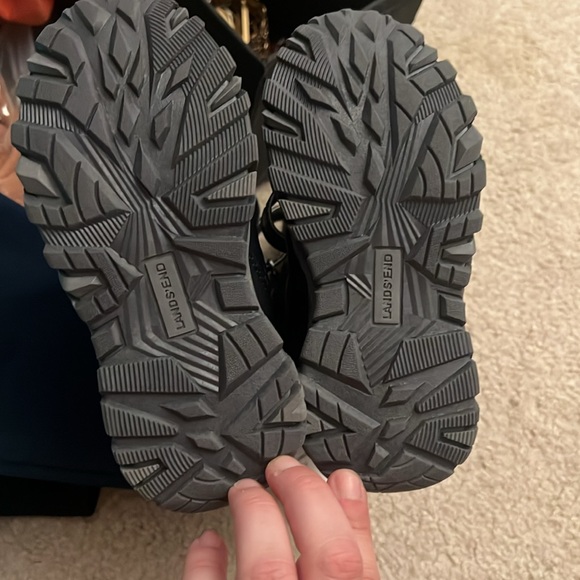 Lands end boots! Brand new - Picture 3 of 6